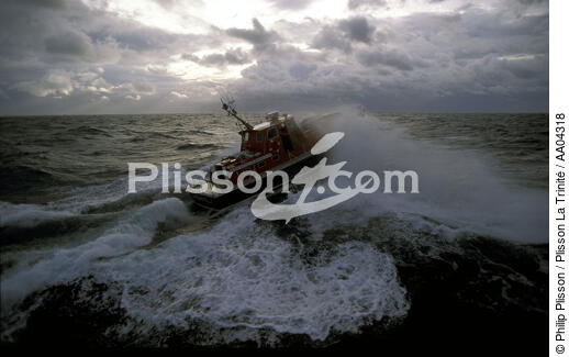 Canot de sauvetage de Ploumanac'h : le Jean Denoyelle - © Philip Plisson / Plisson La Trinité / AA04318 - Nos reportages photos - Côte de granit rose
