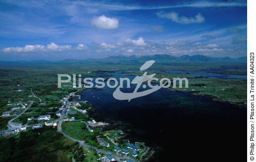 Roundstone. - © Philip Plisson / Plisson La Trinité / AA04323 - Nos reportages photos - Irlande