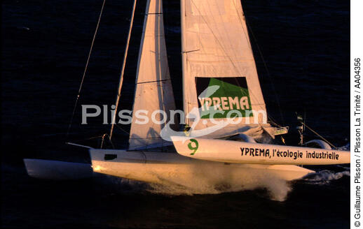 Yprema. - © Guillaume Plisson / Plisson La Trinité / AA04356 - Nos reportages photos - Trimaran de course