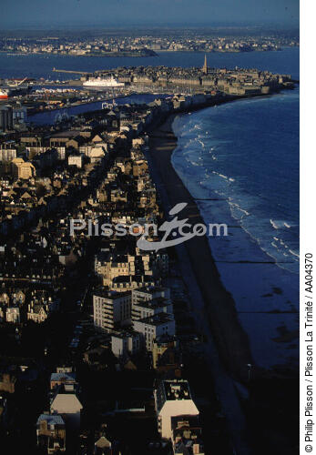 Saint-Malo - © Philip Plisson / Plisson La Trinité / AA04370 - Nos reportages photos - Site [35]