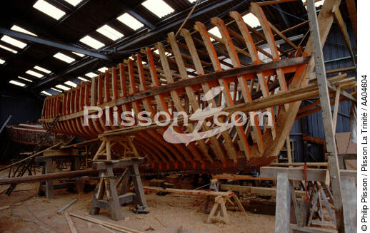 Bateau en construction au Guip. - © Philip Plisson / Plisson La Trinité / AA04604 - Photo Galleries - The Guip Boatyard