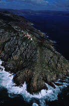 Vue aérienne du phare de Cabo Finisterre, Espagne. © Philip Plisson / Plisson La Trinité / AA04722 - Nos reportages photos - Activité maritime