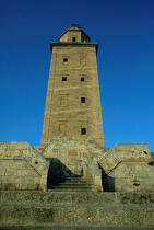 Espagne, phare de la Tour d'Hercule. © Guillaume Plisson / Plisson La Trinité / AA04729 - Photo Galleries - Blue sky