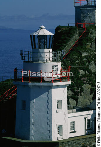 Le phare le Bull Rock en Irlande. - © Philip Plisson / Plisson La Trinité / AA04743 - Photo Galleries - Irish Lighthouses