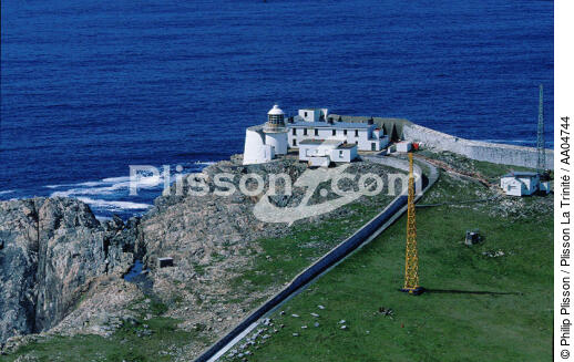 Le phare de Eagle Island en Irlande. - © Philip Plisson / Plisson La Trinité / AA04744 - Nos reportages photos - Eagle Island [phare de]