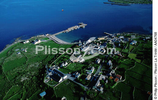 Inishmore. - © Philip Plisson / Plisson La Trinité / AA04768 - Nos reportages photos - Iles d'Aran [les]