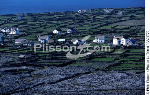 Maisons de Inishmore. - © Philip Plisson / Plisson La Trinité / AA04770 - Photo Galleries - Aran Islands [The]