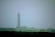 Le Goulphar sous la brume. © Philip Plisson / Plisson La Trinité / AA04814 - Photo Galleries - Lighthouse [56]