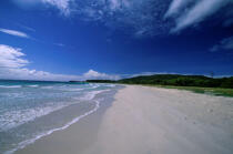 Une plage à la Martinique. © Philip Plisson / Plisson La Trinité / AA04842 - Photo Galleries - Blue sky