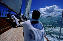 L'équipage sur le pont. © Philip Plisson / Plisson La Trinité / AA04947 - Photo Galleries - Yachting