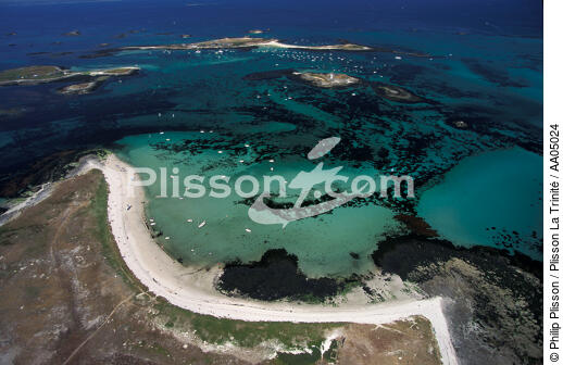 Plage sur l'archipel des Glénan. - © Philip Plisson / Plisson La Trinité / AA05024 - Nos reportages photos - Archipel