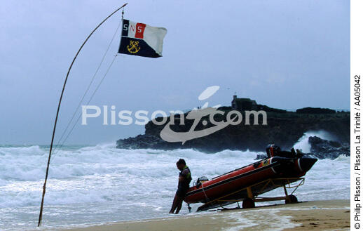 Surveillance des plages sur la côte basque. - © Philip Plisson / Plisson La Trinité / AA05042 - Photo Galleries - Lifeboat