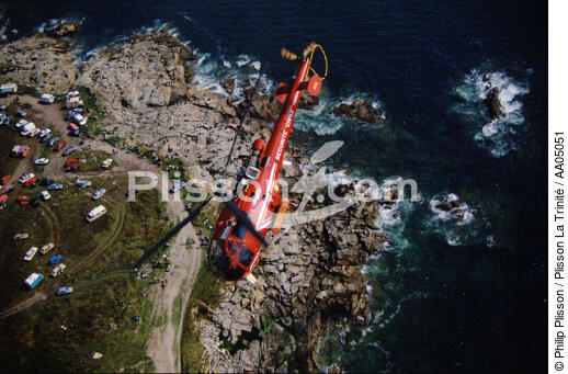 Hélicoptère de la sécurité civile. - © Philip Plisson / Plisson La Trinité / AA05051 - Nos reportages photos - Hélicoptère