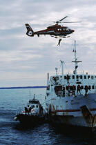 Hélitreuillage par la sécurité civile. © Philip Plisson / Plisson La Trinité / AA05055 - Photo Galleries - Lifeboat society