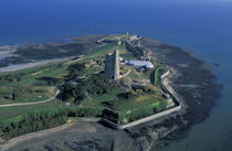 Fort de la Hougue dans la Manche. © Philip Plisson / Plisson La Trinité / AA05121 - Photo Galleries - Fort de la Hougue
