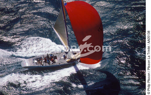 French Kiss in the Bay of Freemantle in 1986. - © Philip Plisson / Plisson La Trinité / AA05138 - Photo Galleries - French Kiss