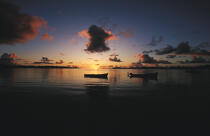 Couché de soleil à la Martinique. © Philip Plisson / Plisson La Trinité / AA05221 - Nos reportages photos - Astre