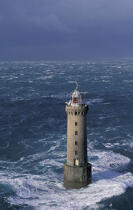Le phare de Kéréon. © Philip Plisson / Plisson La Trinité / AA05260 - Photo Galleries - Lighthouse [29]