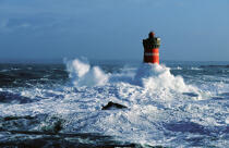 Le phare des Pierres noires. © Guillaume Plisson / Plisson La Trinité / AA05269 - Nos reportages photos - Activité maritime