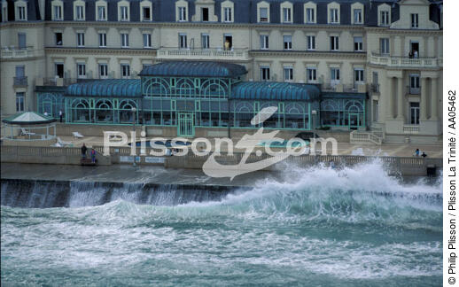 L'hotel des termes de Saint-Malo. - © Philip Plisson / Plisson La Trinité / AA05462 - Nos reportages photos - Hotel