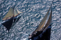 Velsheda et Tuiga. © Philip Plisson / Plisson La Trinité / AA05570 - Photo Galleries - Yachting