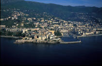 Bastia. © Philip Plisson / Plisson La Trinité / AA05612 - Nos reportages photos - Ville