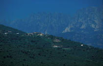 Village de montagne en Corse. © Philip Plisson / Plisson La Trinité / AA05639 - Photo Galleries - Village
