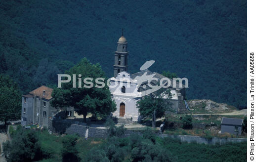 Eglise de Chiatra. - © Philip Plisson / Plisson La Trinité / AA05658 - Nos reportages photos - Ville [Corse]