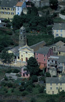 Village Est de la Corse. © Philip Plisson / Plisson La Trinité / AA05687 - Nos reportages photos - Eglise