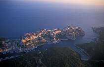 Bonifacio. © Philip Plisson / Plisson La Trinité / AA05700 - Photo Galleries - Aerial shot