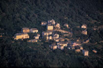 Village dans l'Ouest Corse. © Philip Plisson / Plisson La Trinité / AA05729 - Photo Galleries - Interior landscape