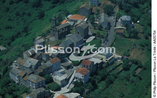 Village de l'est Corse. - © Philip Plisson / Plisson La Trinité / AA05754 - Photo Galleries - Details
