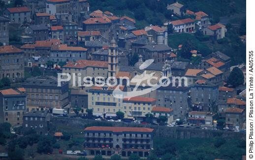 Village de l'Est Corse. - © Philip Plisson / Plisson La Trinité / AA05755 - Photo Galleries - Church steeple