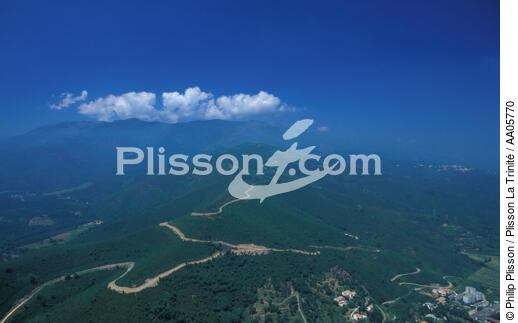 Montagne en Corse. - © Philip Plisson / Plisson La Trinité / AA05770 - Nos reportages photos - Montagne