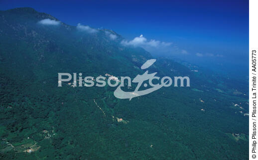 Paysage corse. - © Philip Plisson / Plisson La Trinité / AA05773 - Photo Galleries - Good weather