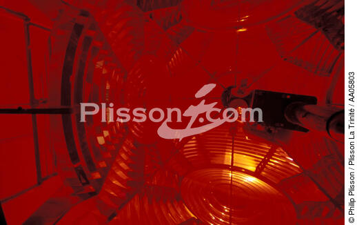 La lentille du phare du Cap Ferret - © Philip Plisson / Plisson La Trinité / AA05803 - Nos reportages photos - Intérieur [phare]