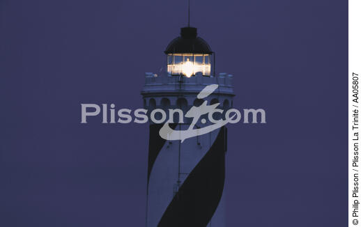 Le phare de Contis. - © Philip Plisson / Plisson La Trinité / AA05807 - Photo Galleries - Aquitaine