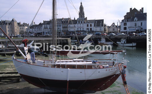 Kurun dans le port du Croisic. - © Philip Plisson / Plisson La Trinité / AA05825 - Photo Galleries - Norvegian cutter