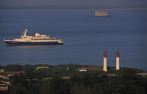 Les 2 phares de l'île d'Aix. © Philip Plisson / Plisson La Trinité / AA05862 - Photo Galleries - Big Cruises