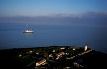 Fin de journée sur l'île d'Aix. © Philip Plisson / Plisson La Trinité / AA05863 - Photo Galleries - Big Cruises