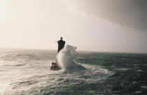 Vague à l'assault du phare du Four. © Guillaume Plisson / Plisson La Trinité / AA05937 - Photo Galleries - Lighthouse [29]