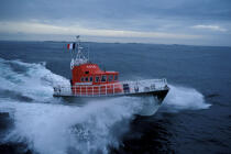 Canot de sauvetage d'Ouessant. © Philip Plisson / Plisson La Trinité / AA05971 - Photo Galleries - Iroise Sea [The]