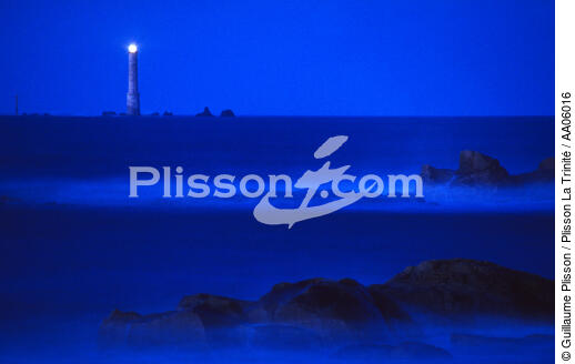 Le phare des Héaux de Bréhat vu de Ploumanac'h. - © Guillaume Plisson / Plisson La Trinité / AA06016 - Nos reportages photos - Phare [22]