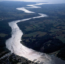 La Vilaine à contre-jour. © Philip Plisson / Plisson La Trinité / AA06243 - Nos reportages photos - Hydrologie
