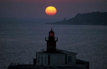 Couché de soleil sur la Madonetta. © Philip Plisson / Plisson La Trinité / AA06371 - Photo Galleries - Lighthouse [Corsica]