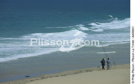 Pêche à la ligne sur les plages d'Arcachon. - © Philip Plisson / Plisson La Trinité / AA06601 - Nos reportages photos - Arcachon [Bassin d']