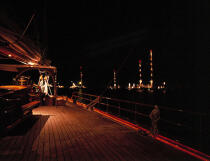 De nuit sur le pont de Shenandoah. © Philip Plisson / Plisson La Trinité / AA06640 - Photo Galleries - Deck [of boat]
