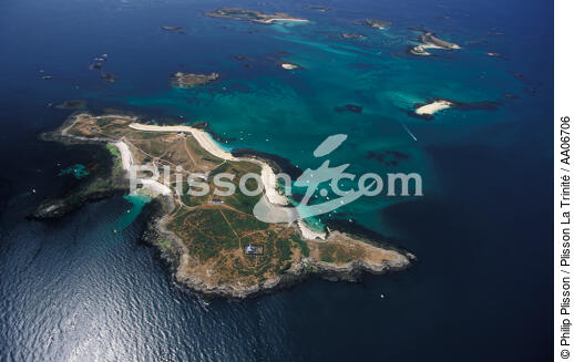 Penfret, l'une des îles des Glénan. - © Philip Plisson / Plisson La Trinité / AA06706 - Photo Galleries - Glénan [The Archipelago of the]