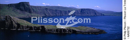 Le phare de Neist Point. - © Philip Plisson / Plisson La Trinité / AA06732 - Photo Galleries - Island [Scot]