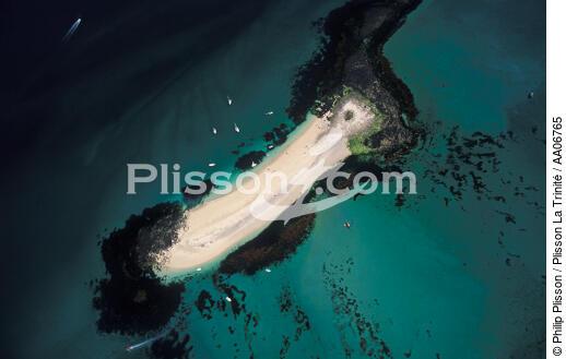L'îlot de Guiriden aux Glénan. - © Philip Plisson / Plisson La Trinité / AA06765 - Photo Galleries - Glénan [The Archipelago of the]